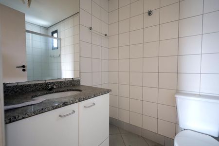 Apartamento à venda com 80m², 3 quartos e 1 vaga Apartamento à venda com 80m², 3 quartos e 1 vagaBanheiro Suíte