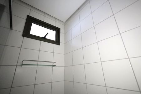 Apartamento à venda com 80m², 3 quartos e 1 vaga Apartamento à venda com 80m², 3 quartos e 1 vagaBanheiro