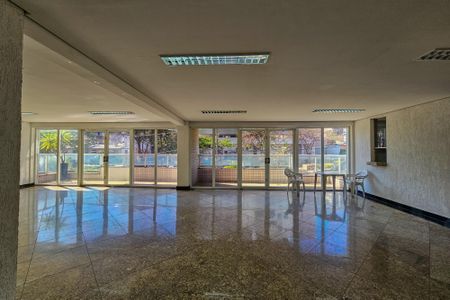 Apartamento à venda com 250m², 3 quartos e 2 vagasÁrea comum - Salão de festas