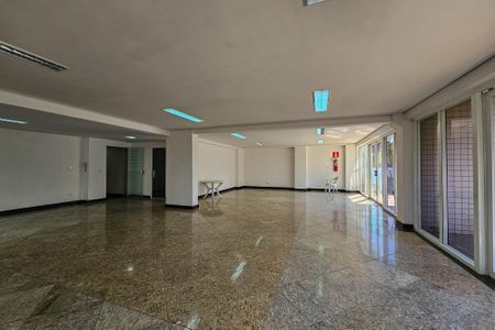 Apartamento à venda com 250m², 3 quartos e 2 vagasÁrea comum - Salão de festas