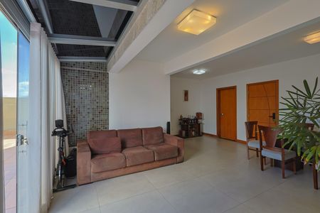 Apartamento à venda com 250m², 3 quartos e 2 vagasSala