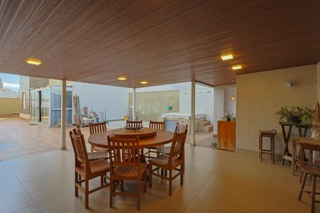 Apartamento à venda com 250m², 3 quartos e 2 vagasVaranda da Sala