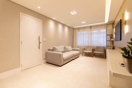 Casa à venda com 125m², 2 quartos e 2 vagas Casa à venda com 125m², 2 quartos e 2 vagasSala