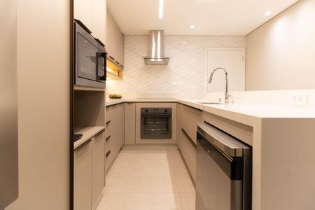 Casa à venda com 125m², 2 quartos e 2 vagas Casa à venda com 125m², 2 quartos e 2 vagasCozinha