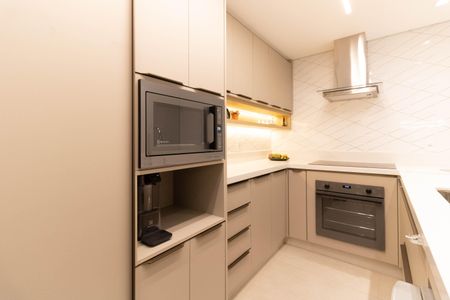 Casa à venda com 125m², 2 quartos e 2 vagas Casa à venda com 125m², 2 quartos e 2 vagasCozinha