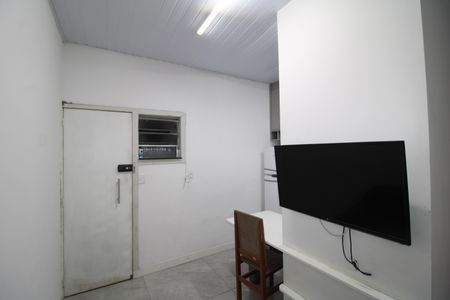 Sala/Cozinha de kitnet/studio para alugar com 1 quarto, 27m² em Carandiru, São Paulo