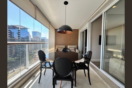 Apartamento para alugar com 56m², 1 quarto e 1 vaga Apartamento para alugar com 56m², 1 quarto e 1 vagaVaranda