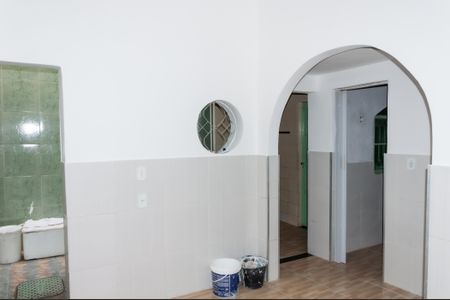 Sala  de apartamento para alugar com 1 quarto, 52m² em Olaria, Rio de Janeiro
