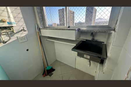 Apartamento à venda com 58m², 2 quartos e 1 vagaÁrea de Serviço