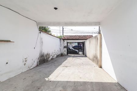 Casa para alugar com 110m², 2 quartos e 4 vagas Casa para alugar com 110m², 2 quartos e 4 vagasGaragem