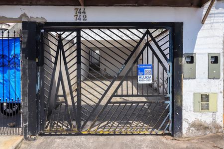 Casa para alugar com 110m², 2 quartos e 4 vagas Casa para alugar com 110m², 2 quartos e 4 vagasFachada