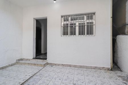 Casa para alugar com 110m², 2 quartos e 4 vagas Casa para alugar com 110m², 2 quartos e 4 vagasQuintal