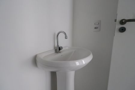 Apartamento para alugar com 36m², 2 quartos e sem vagaBanheiro