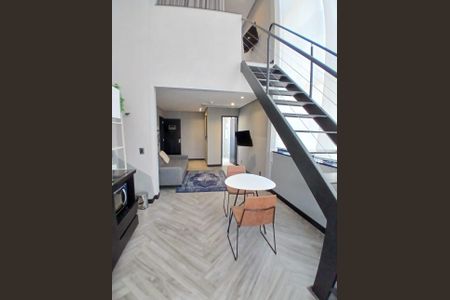 Studio à venda com 56m², 1 quarto e sem vaga Studio à venda com 56m², 1 quarto e sem vagaSala