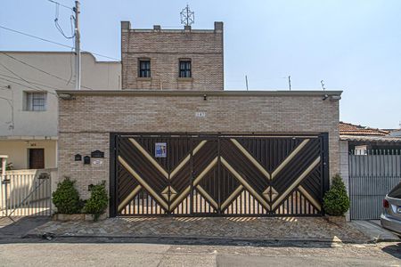 Casa à venda com 250m², 3 quartos e 4 vagasFachada