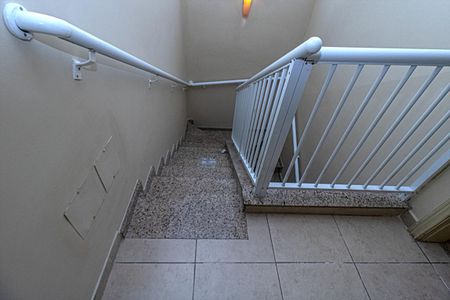 Casa à venda com 250m², 3 quartos e 4 vagasEscada