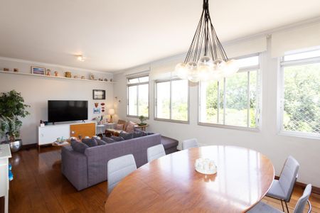 Sala de apartamento à venda com 3 quartos, 138m² em Itaim Bibi, São Paulo