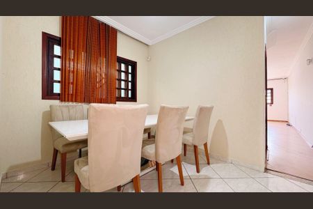 Casa à venda com 3 quartos, 151m² em Penha de França, São Paulo