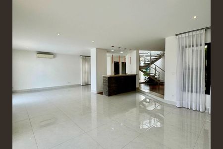 Casa à venda com 4 quartos, 420m² em Residencial Dez (Alphaville), Santana de Parnaíba