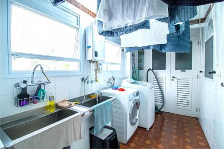 Apartamento à venda com 4 quartos, 240m² em Santo Amaro, São Paulo