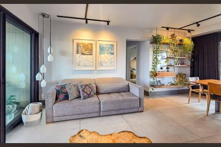 Apartamento à venda com 2 quartos, 125m² em Vila Ipojuca, São Paulo