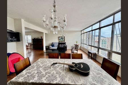 Apartamento à venda com 4 quartos, 211m² em Icaraí, Niterói