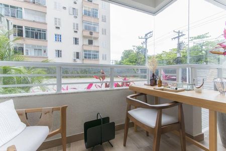 Apartamento à venda com 76m², 2 quartos e 1 vaga