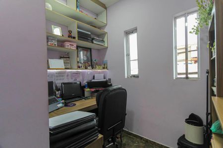 Escritorio de casa para alugar com 3 quartos, 90m² em Vila Ivg, São Paulo