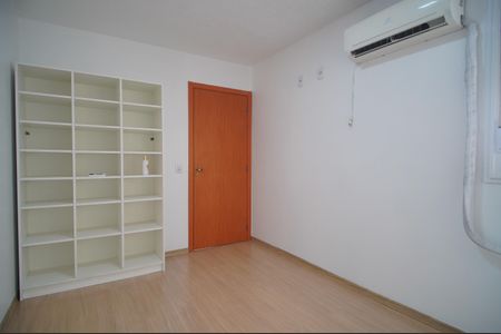 Quarto 2 de apartamento para alugar com 2 quartos, 47m² em Santo Afonso, Novo Hamburgo