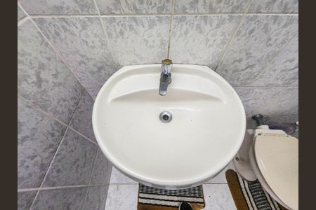 Banheiro de apartamento para alugar com 1 quarto, 91m² em Gonzaga, Santos