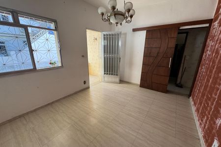 Sala de casa para alugar com 2 quartos, 200m² em Parque Pauliceia, Duque de Caxias