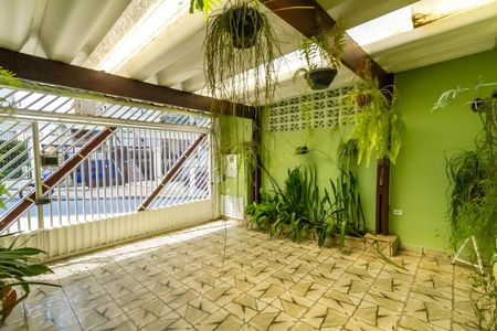 Casa à venda com 142m², 3 quartos e 2 vagas Casa à venda com 142m², 3 quartos e 2 vagasGaragem