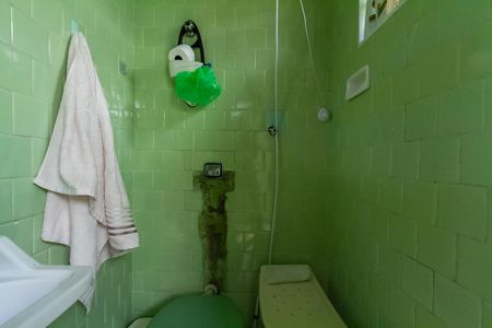 Casa à venda com 142m², 3 quartos e 2 vagas Casa à venda com 142m², 3 quartos e 2 vagasBanheiro de serviço