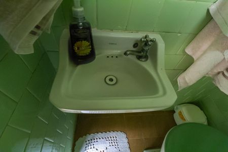 Casa à venda com 142m², 3 quartos e 2 vagas Casa à venda com 142m², 3 quartos e 2 vagasBanheiro de serviço