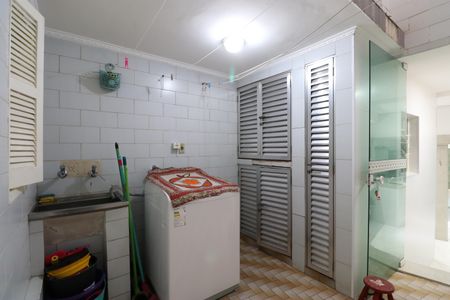 Casa à venda com 140m², 4 quartos e 1 vagaÁrea de Serviço