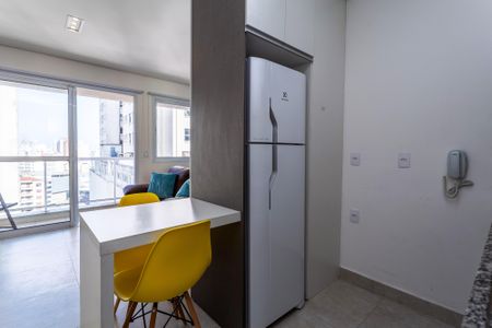 Studio à venda com 32m², 1 quarto e 1 vaga Studio à venda com 32m², 1 quarto e 1 vagaStudio
