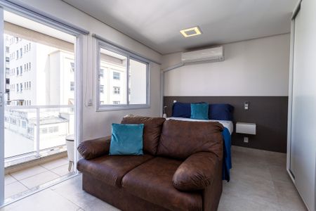 Studio à venda com 32m², 1 quarto e 1 vaga Studio à venda com 32m², 1 quarto e 1 vagaStudio