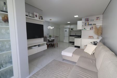 Apartamento à venda com 66m², 2 quartos e 2 vagasSala