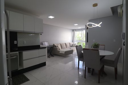 Apartamento à venda com 66m², 2 quartos e 2 vagasCozinha