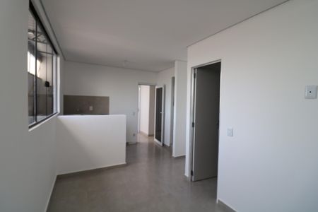 Sala de kitnet/studio para alugar com 1 quarto, 40m² em Vila Nova York, São Paulo