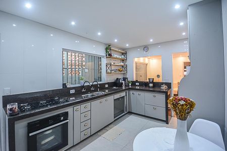 Casa à venda com 90m², 3 quartos e 1 vaga Casa à venda com 90m², 3 quartos e 1 vagaCozinha