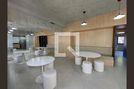 Apartamento à venda com 33m², 1 quarto e 1 vagaÁrea comum