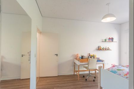 Casa de condomínio à venda com 380m², 3 quartos e 2 vagas Casa de condomínio à venda com 380m², 3 quartos e 2 vagasQuarto 2