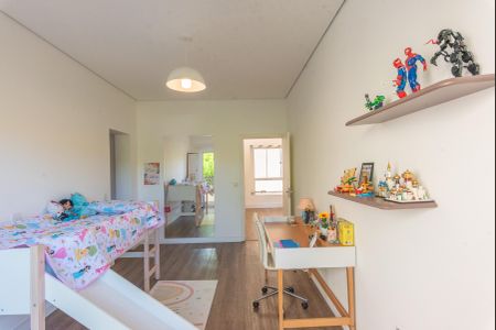 Casa de condomínio à venda com 380m², 3 quartos e 2 vagas Casa de condomínio à venda com 380m², 3 quartos e 2 vagasQuarto 2