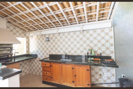 Casa de condomínio à venda com 380m², 3 quartos e 2 vagas Casa de condomínio à venda com 380m², 3 quartos e 2 vagasEspaço Gourmet