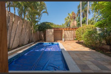 Casa de condomínio à venda com 380m², 3 quartos e 2 vagas Casa de condomínio à venda com 380m², 3 quartos e 2 vagasPiscina