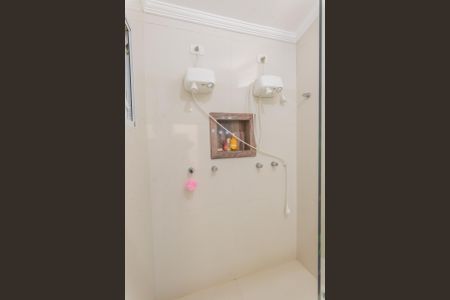 Casa de condomínio à venda com 380m², 3 quartos e 2 vagas Casa de condomínio à venda com 380m², 3 quartos e 2 vagasBanheiro