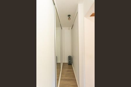 Casa de condomínio à venda com 380m², 3 quartos e 2 vagas Casa de condomínio à venda com 380m², 3 quartos e 2 vagasCloset da Suíte