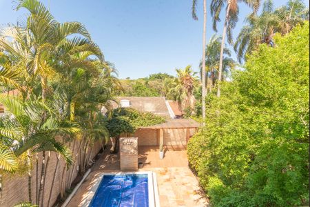 Casa de condomínio à venda com 380m², 3 quartos e 2 vagas Casa de condomínio à venda com 380m², 3 quartos e 2 vagasSacada do Quarto 1