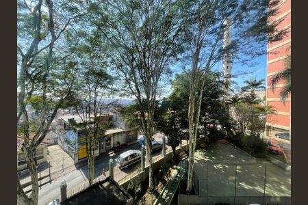 Apartamento à venda com 79m², 2 quartos e 1 vaga Apartamento à venda com 79m², 2 quartos e 1 vagaVista do Quarto 2